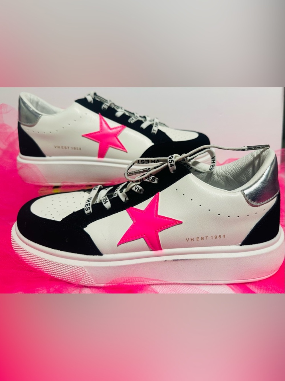 Vintage Havana White, Black & Hot Pink Star Platform Sneakers